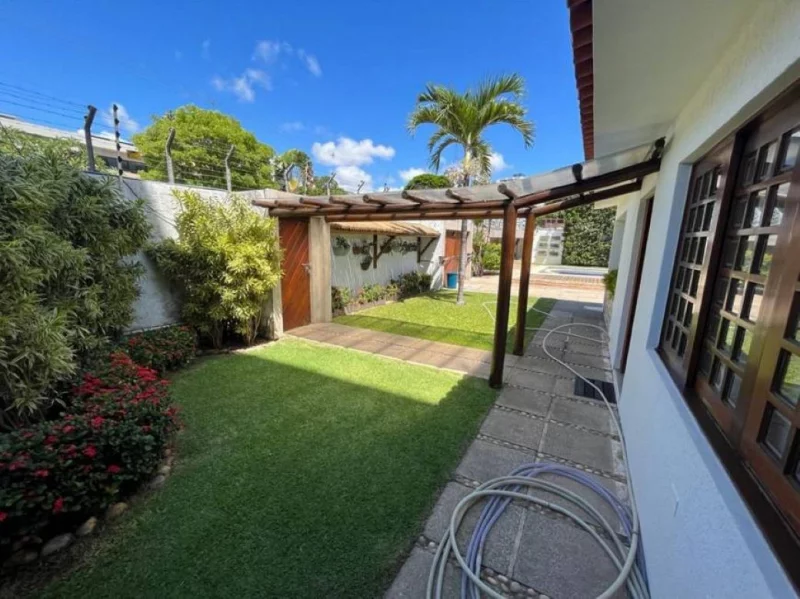 Imagem Casa à venda em Jaboatão dos Guararapes, Candeias, com 5 quartos, 360m2