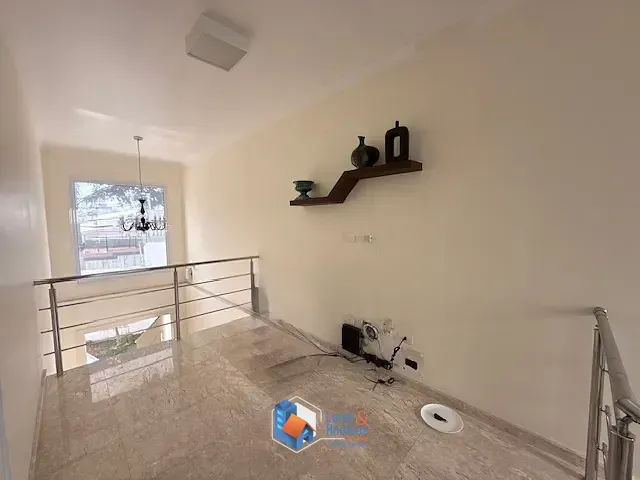 Imagem Sobrado para venda em Jardim Franca com 4 quartos, sendo 4 suítes, 249m²