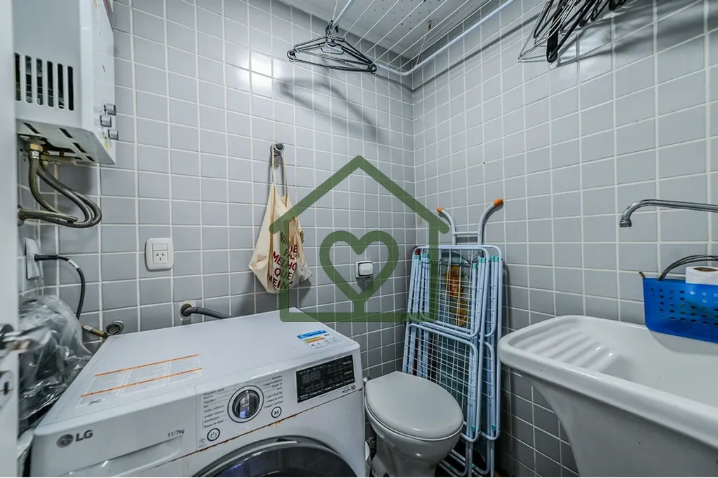 Imagem Descubra este magnífico apartamento de luxo à venda em Porto Alegre, no alto da Av Cabral e no cor...