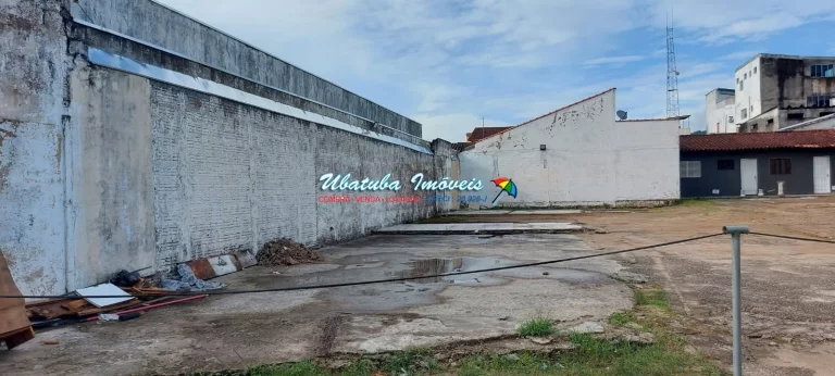 Imagem Otimo Terreno no centro.