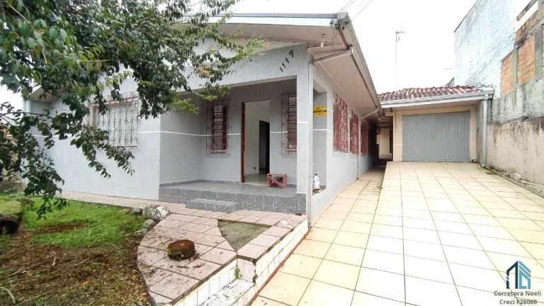 Imagem Casa a venda 03 quartos , 04 vagas no Bairro Alto em Curitiba PR
