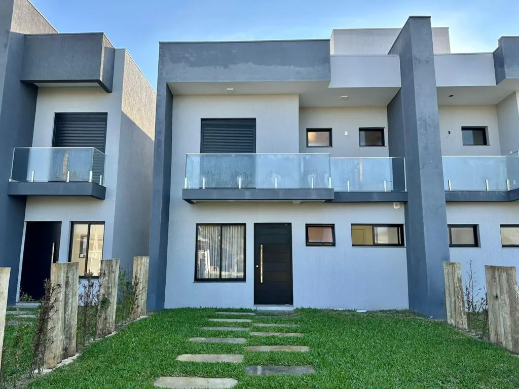 Imagem Sobrado 3 Dormitórios - Bairro Arco Iris