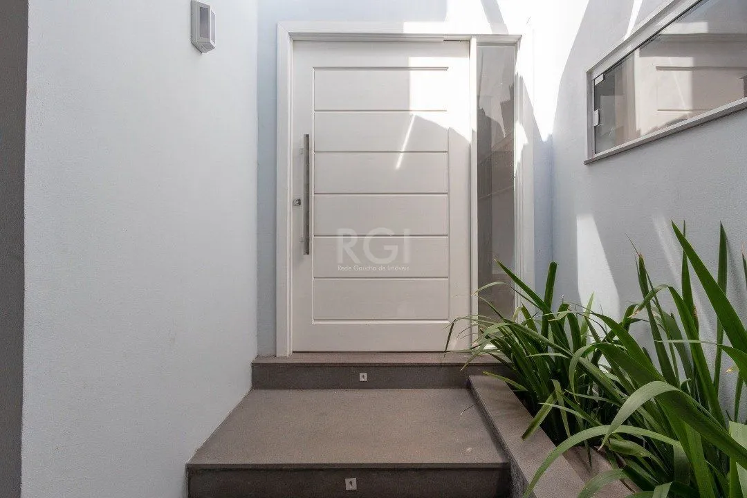 Imagem Casa Condominio para Venda - 219m², 3 dormitórios, sendo 1 suites, 2 vagas - Vila Nova