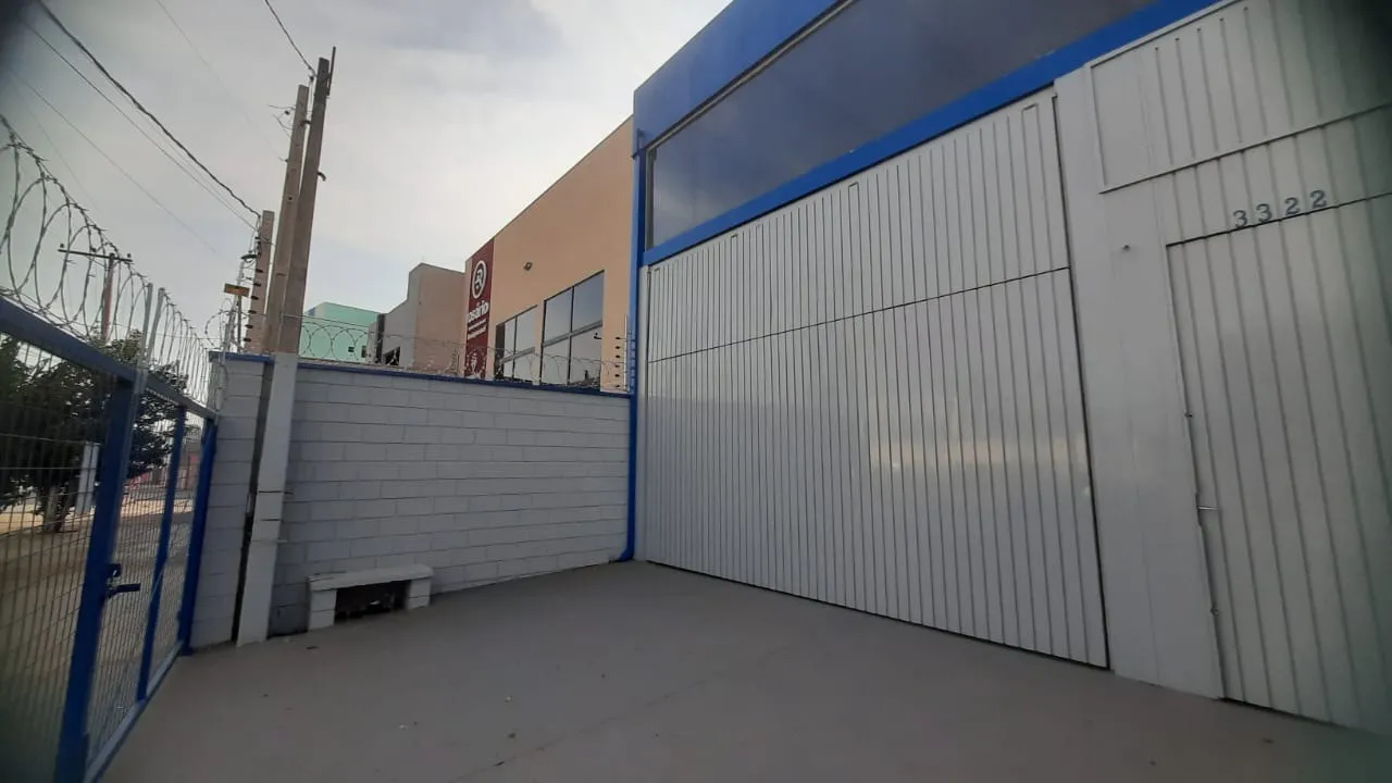 Imagem Barracão para alugar em Sorocaba com 320 m², 2 banheiros e 2 vagas na Avenida Elias Maluf