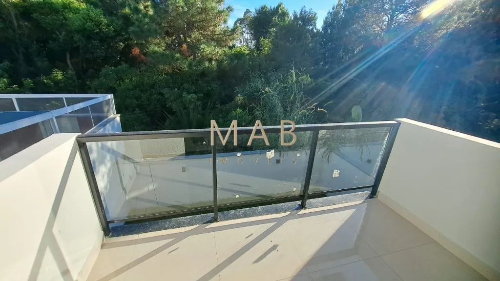 Imagem Casa Geminada de Alto Padrão à Venda em Ótima Localização na Praia de Ingleses - Florianópolis/SC!