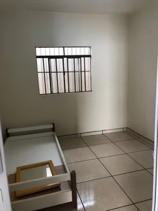 Imagem Casa Usada para Venda em Sarandi, Jardim Escala, 2 dormitórios, 1 banheiro, 1 vaga