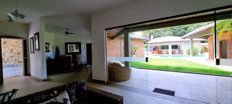 Imagem Casa à venda Riviera módulo 5 com dois lotes e excelente localização.