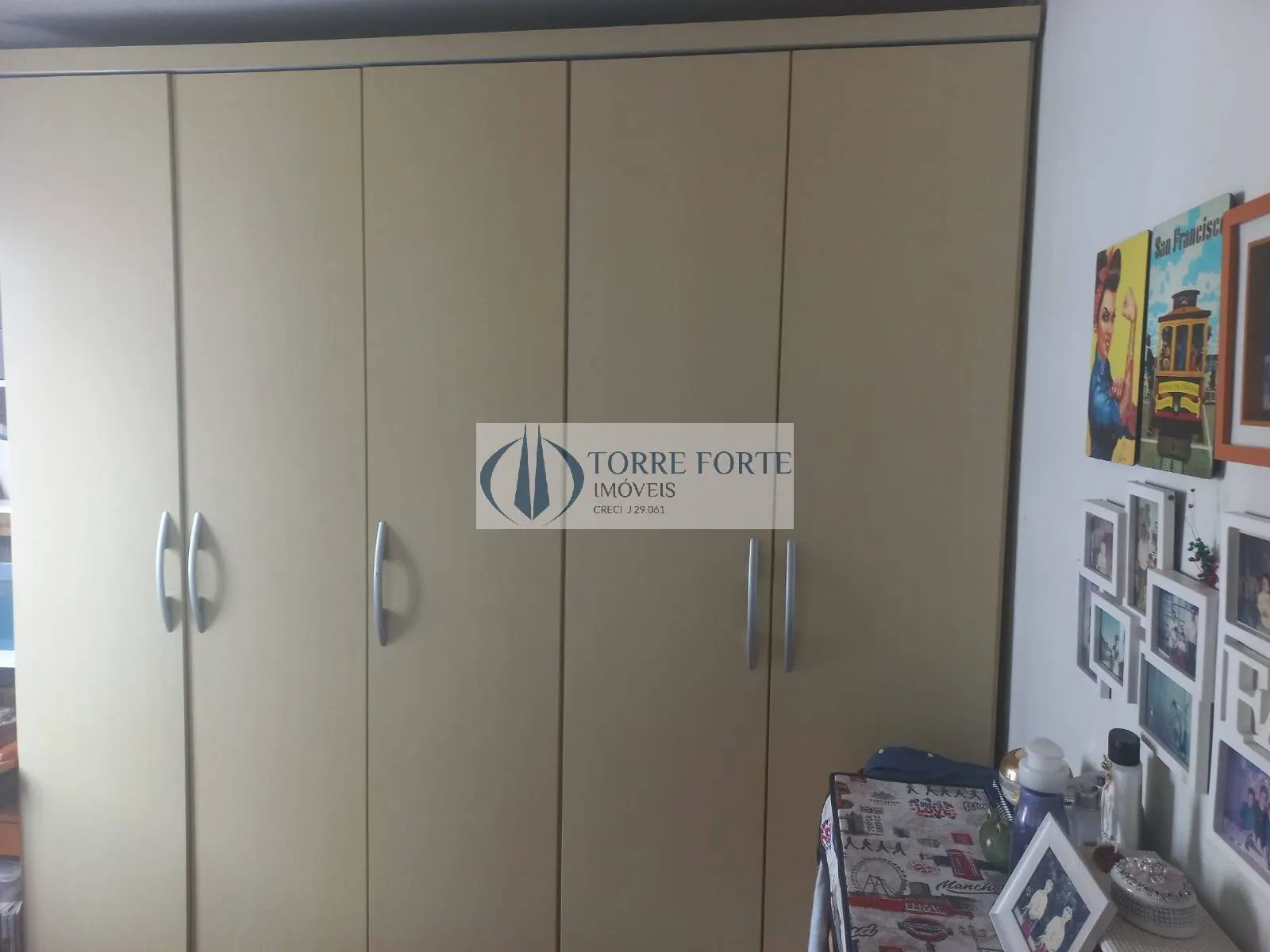 Imagem Apartamento com 2 dormitórios, 1 vaga de garagem, Jardim Celeste