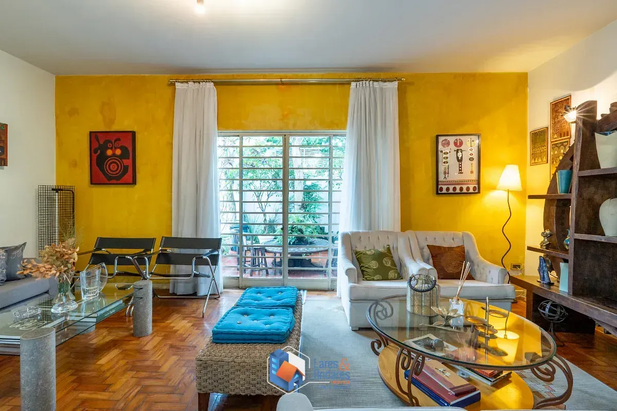 Imagem Casa para venda em Campo Belo com 4 quartos, sendo 2 suítes, 207m²