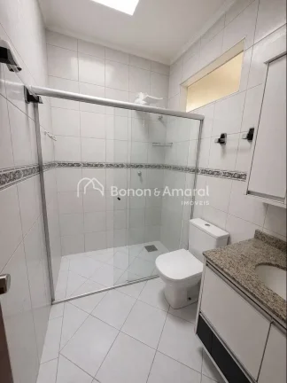 Imagem Casa disponível para locação em Campinas, ideal para quem busca praticidade e qualidade de vida. ...