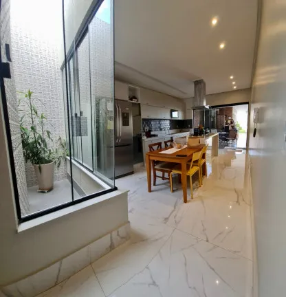 Casa com 3 Quartos à Venda, 280 m² em Sul (Águas Claras) - Brasília