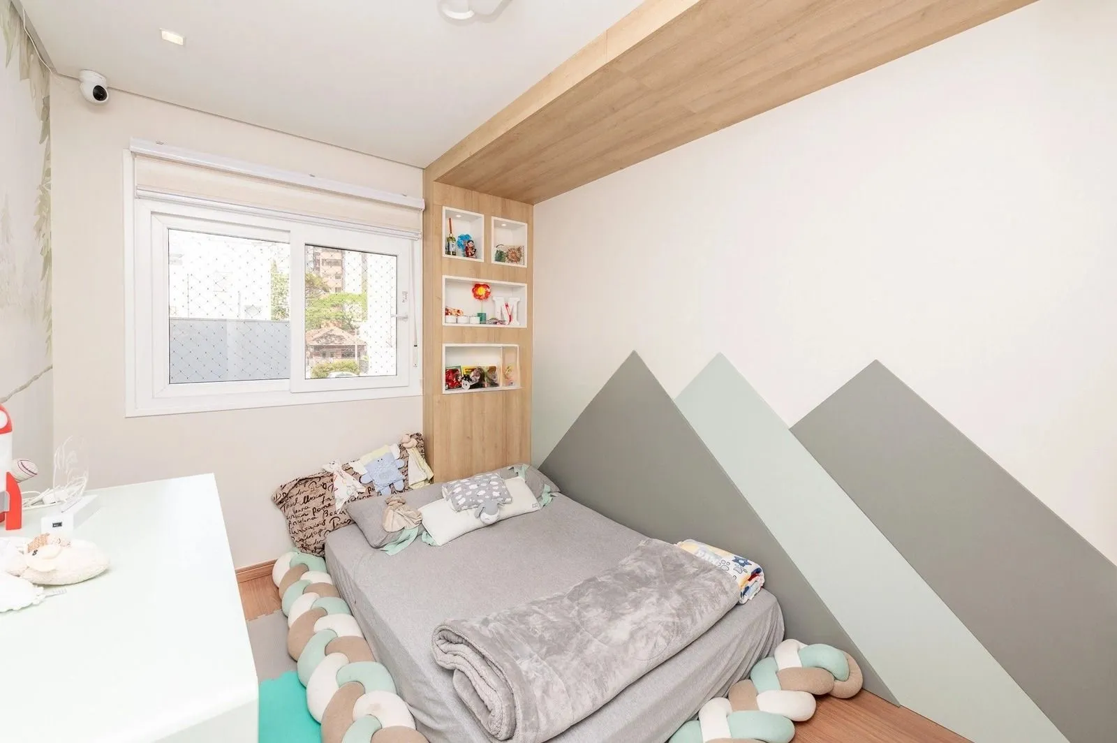 Imagem Apartamento Garden com 178m² e 3 dormitórios, 1 suíte, 3 vagas