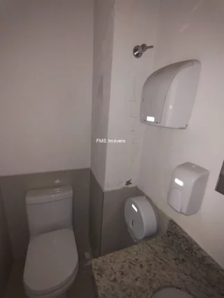 Imagem Conjunto Comercial de Alto Padrão com 8 Vagas de Garagem na Barra Funda, São Paulo-SP: Imperdível!