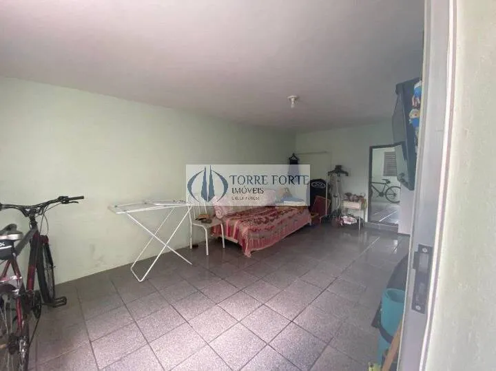 Imagem Bela casa 3 dormitórios 2 banheiros e 5 vagas no Tatuapé
