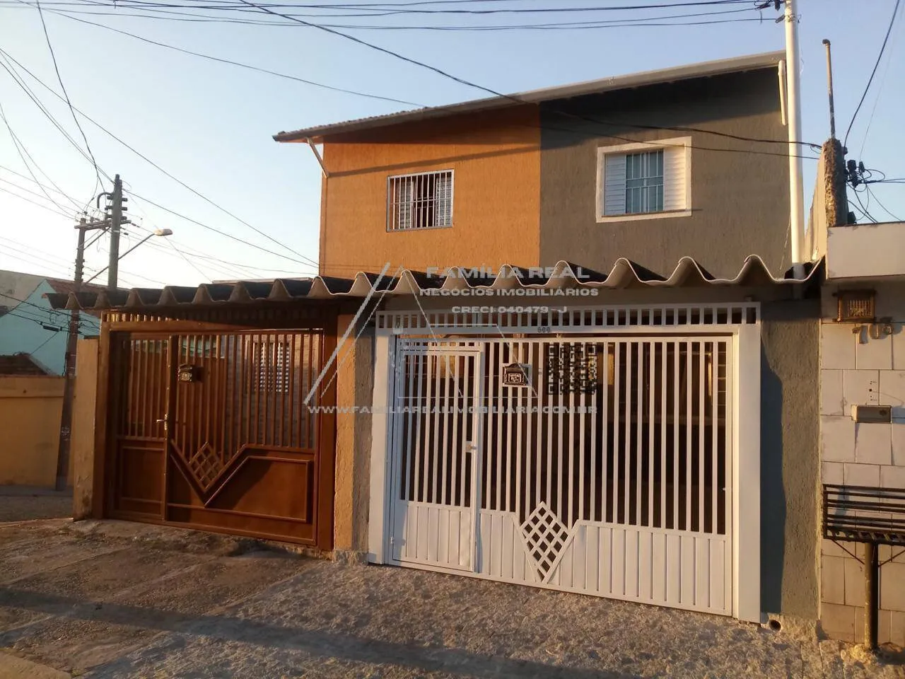 Imagem Sobrado com 3 dormitórios, 01 vaga coberta, a venda na Vila Talarico.