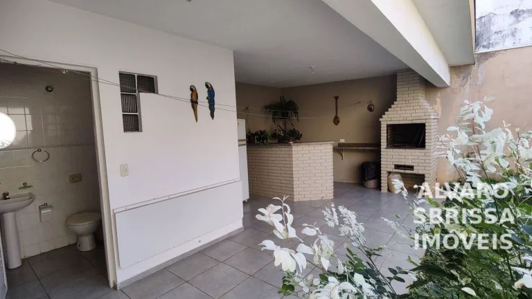 Imagem Casa térrea no Bairro Brasil em Itu, com 4 dormitórios. local nobre, at:315m2 ac:250m2