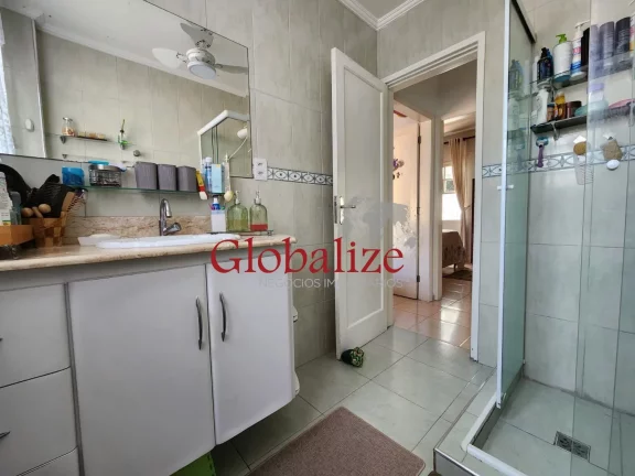 Imagem Apartamento à venda com 2 dormitórios, 1 vaga na Ponta da Praia em Santos por R$ 405.000,00