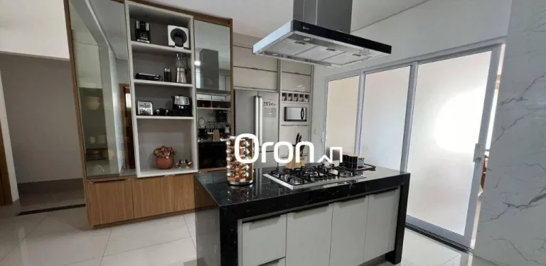 Imagem Casa à venda, 324 m² por R$ 2.999.999,00 - Condomínio do Lago - Goiânia/GO