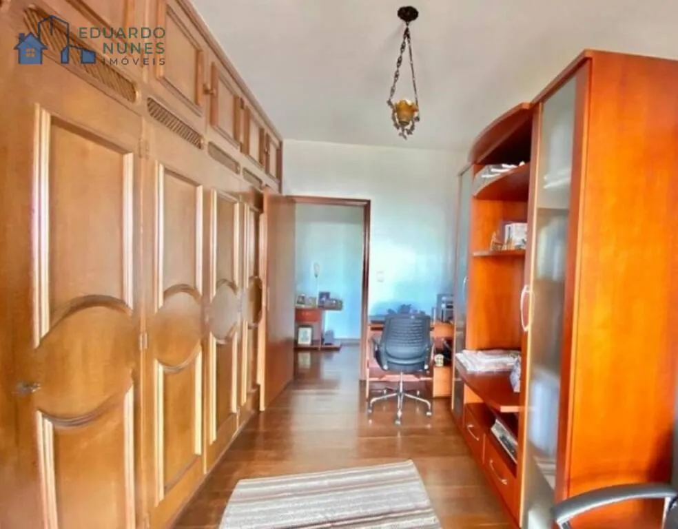 Foto do imóvel: EXCELENTE CASA NO MANGABEIRAS COM 05 QUARTOS,02 SUÍTES E 04 VAGAS.