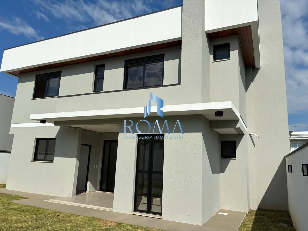 Imagem Casa de Alto Padrão à Venda no Condomínio Cidade Universitária | 364m² e Área Go
