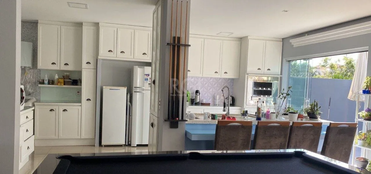 Imagem Casa Condominio para Venda - 164.15m², 3 dormitórios, sendo 1 suites, 2 vagas - Sarandí