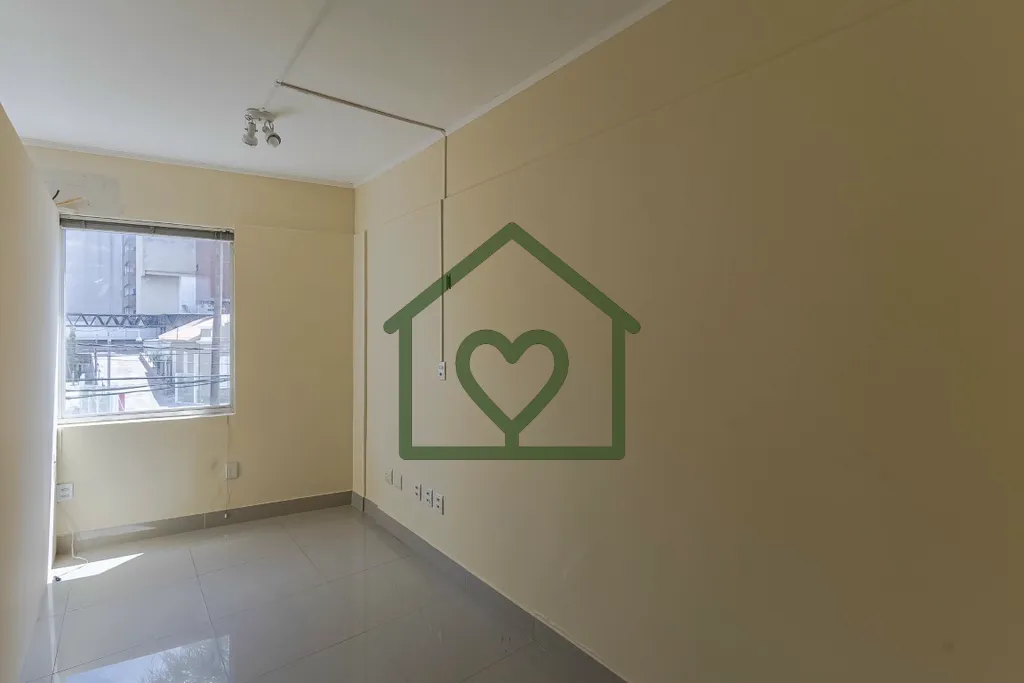 Imagem Sala de 47 m² localizada na Rua José de Alencar, em Porto Alegre. Preço e disponibilidade do imó...
