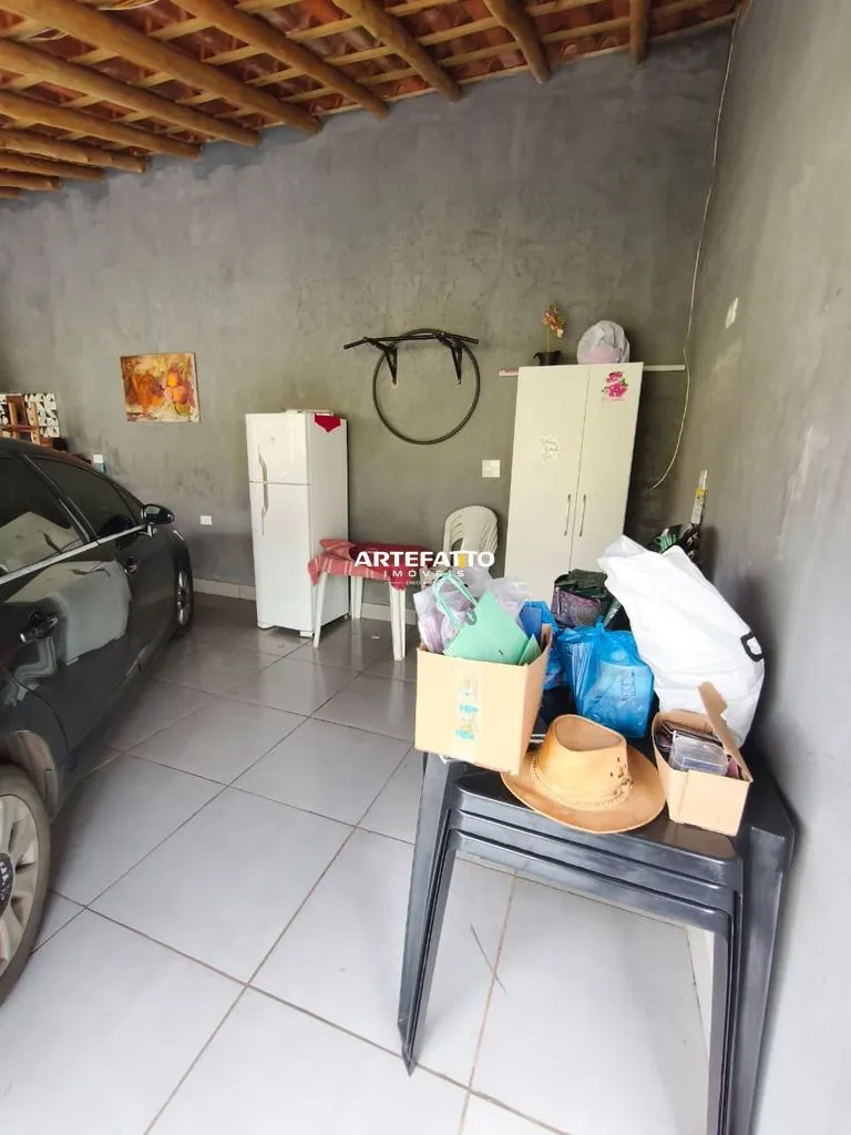 Imagem Casa bairro City Petrópolis, 250m2, rico em porcelanato e modulados.