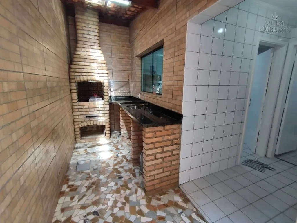 Imagem Sobrado em condomínio 2 dormitórios e piscina no bairro Imperador