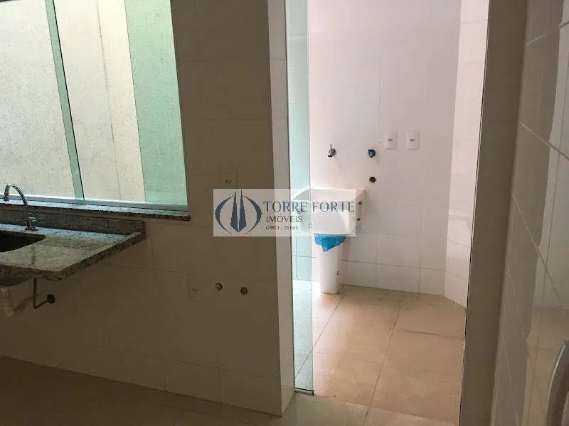 Imagem Sobrado 2 dormitórios 2 suíte e 1 vaga de condomínio na Vila Santa Clara