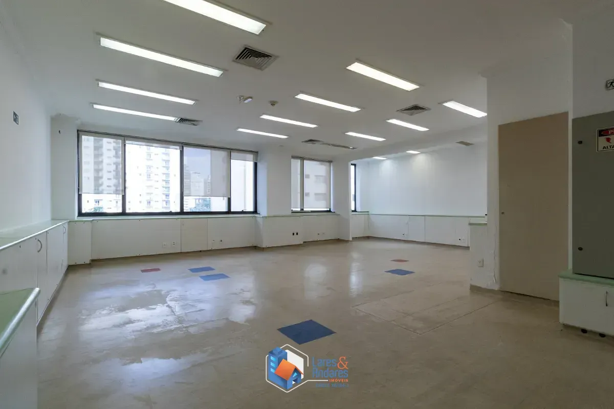 Imagem Conjunto comercial para venda em Moema, 286m²