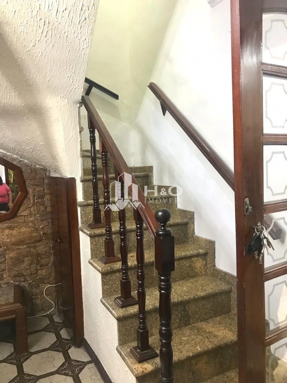 Imagem Sobrado à Venda na Vila Carmosina | 2 Dormitórios | 2 Vagas | Excelente Localização