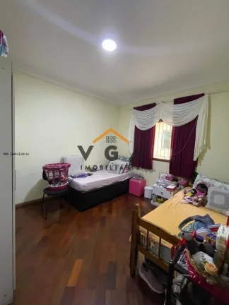 Imagem Casa para Venda em São Paulo, Jardim Triana, 4 dormitórios, 1 suíte, 3 banheiros, 4 vagas