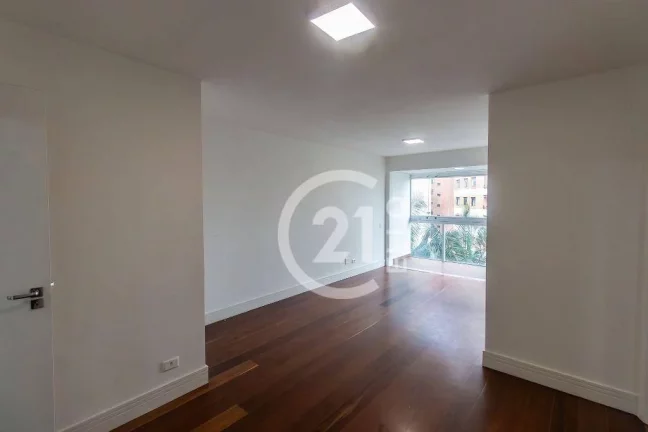 Imagem Apartamento 3 dormitórios reformado na Vila Nova Conceição