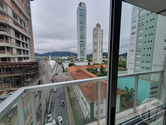 Foto do imóvel Apartamento 3 Quartos 2 Vagas, Frente Mar, Barra Sul, 110m² em Rua 4500