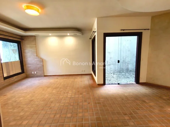 Imagem Casa a venda chapadao, projetada por arquiteta, espaço, aconchego e cara de casa de fazenda
Em fren...