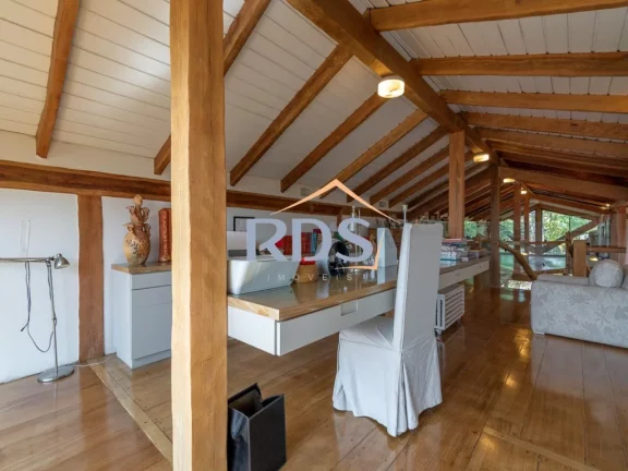 Imagem Linda casa 1120 m