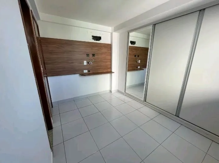 Imagem Apartamento com 3 quartos, suíte, elevador, piscina e 2 vagas em Intermares, próximo à Praça do Bela Vista.