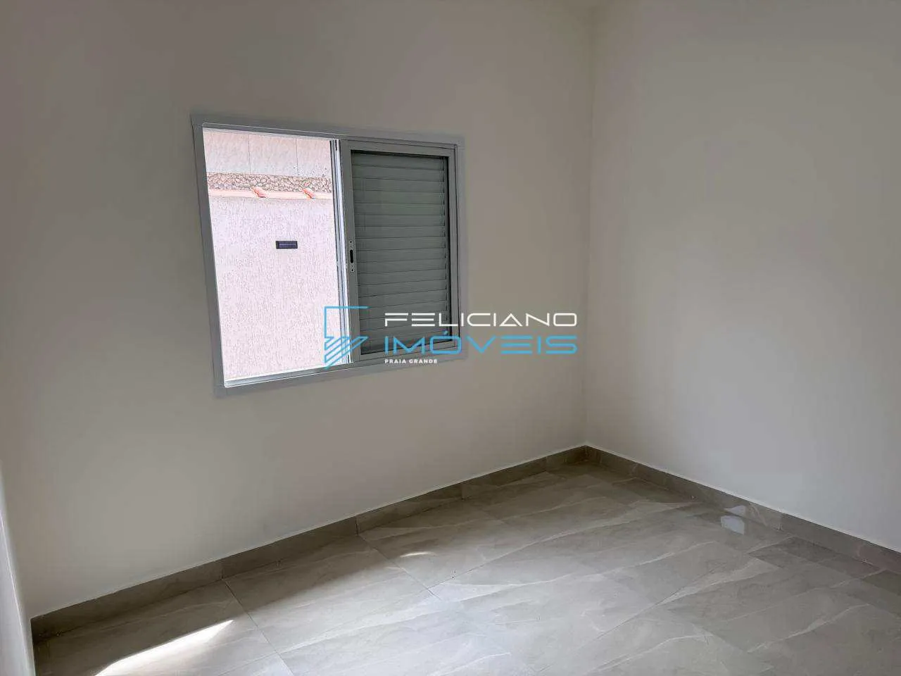 Imagem Casa com 2 quartos, Balneário Maracanã, Praia Grande - R$ 550 mil, Cod: 7152