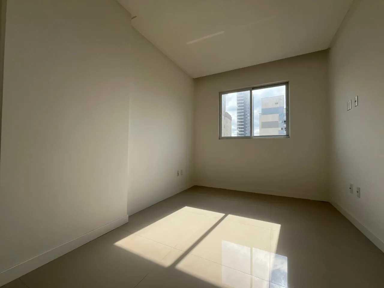 Imagem Apartamento à venda com 170m2 por R$ 2.800.000,00
