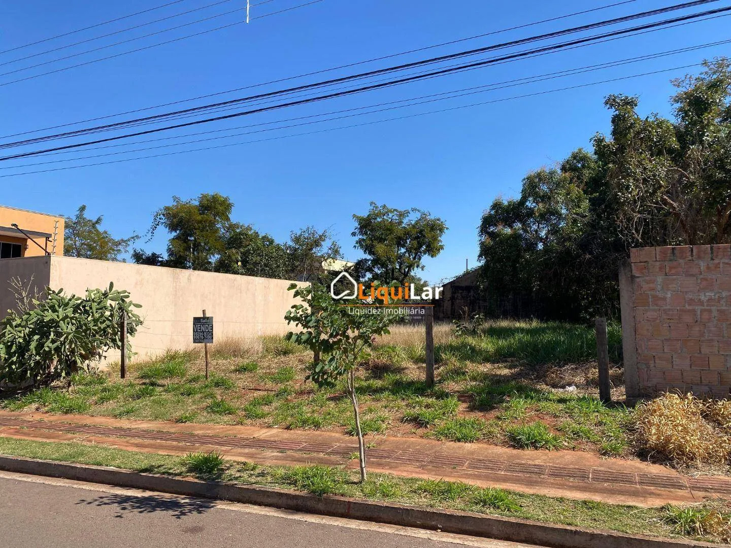 Imagem Oportunidade no Carandá Bosque! Terreno 12x30 no Asfalto - Abaixo do Valor de Mercado!