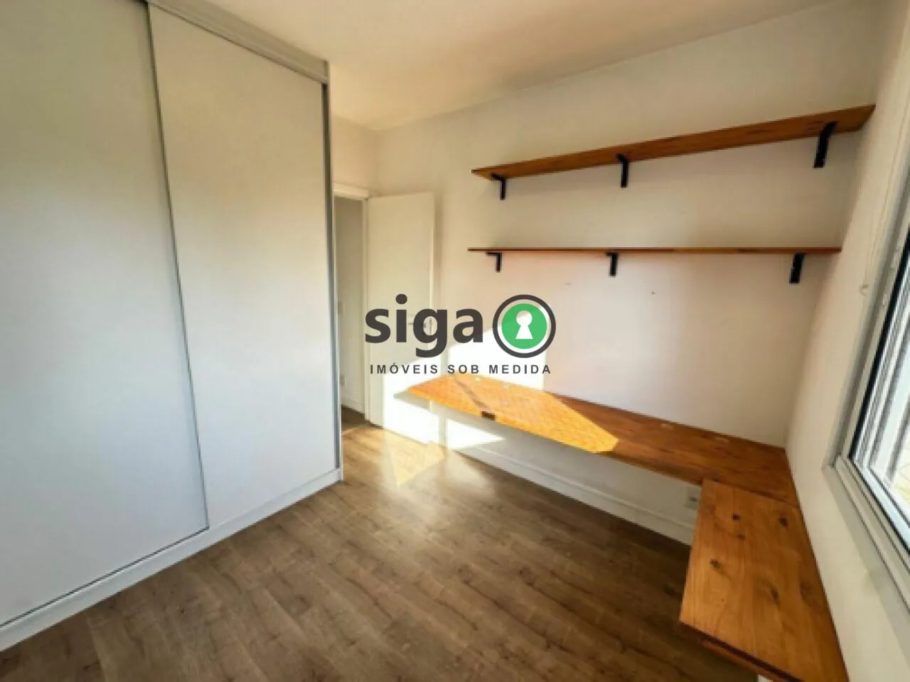 Imagem Apartamento à venda com 3 dormitórios, 2 vagas de garagem, no Condominio Andorinha