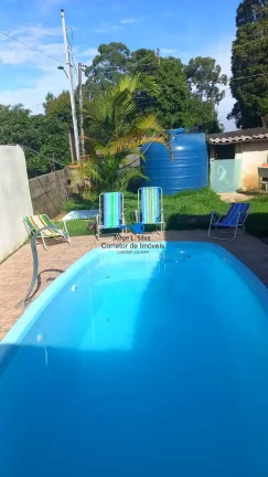 Imagem Mini Chácara com 2 dormitórios 1 banheiro Sala - Cozinha e Piscina !