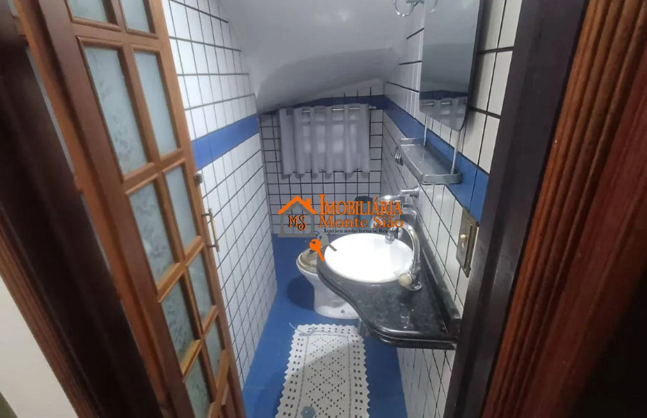 Imagem Sobrado com 3 dormitórios, 289 m² - venda por R$ 1.500.000 ou aluguel por R$ 8.100/mês - Vila Rosália - Guarulhos/SP