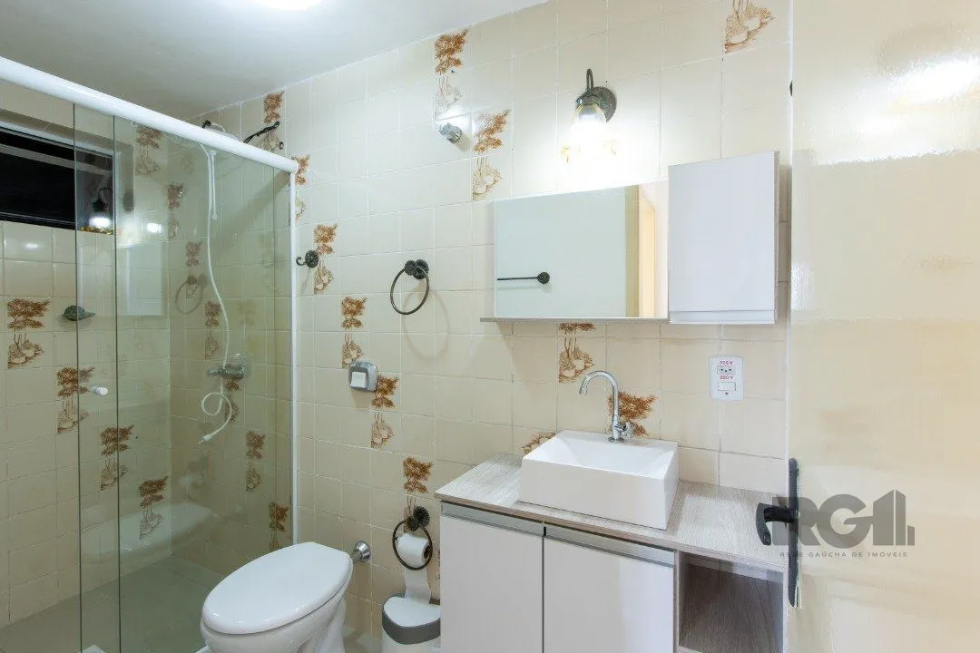 Imagem Apartamento de 2 Dormitórios com Vaga Coberta no Conjunto Residencial Santos Dumont