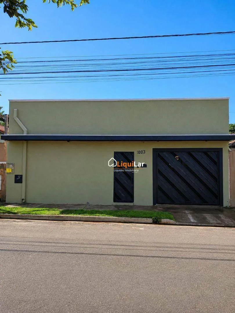 Foto do imóvel Casa de Porteira Fechada no Bairro Oiti