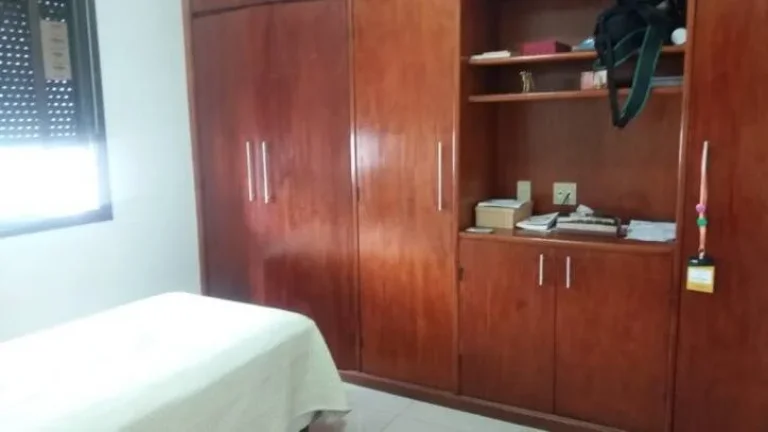 Imagem Apartamento com sala para 02 ambientes.