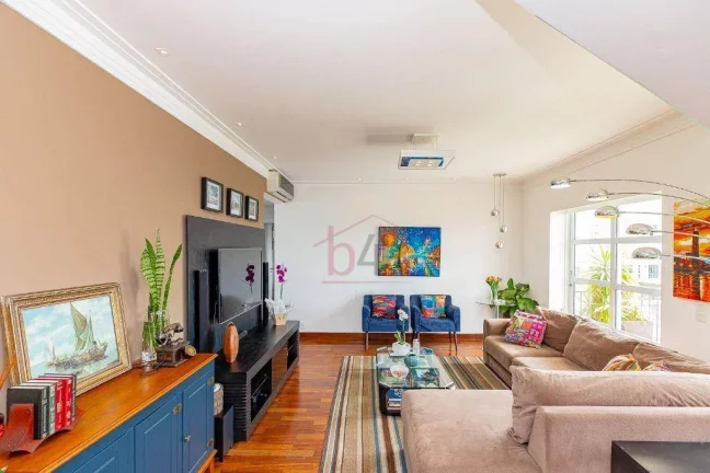 Cobertura Duplex de 311m² à venda no Alto da Boa Vista.