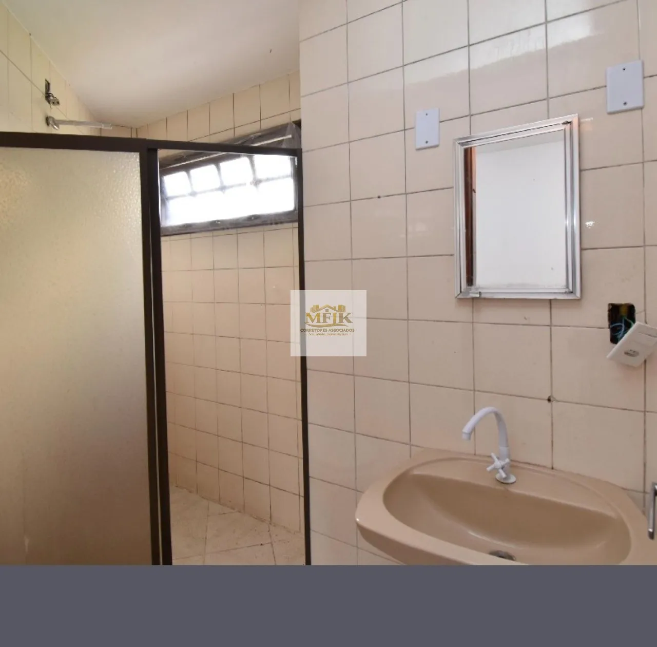 Imagem Imperdível casa à venda em Curitiba-PR, no Boa Vista: 3 quartos, 1 sala, 3 banheiros, 59,40 m²!