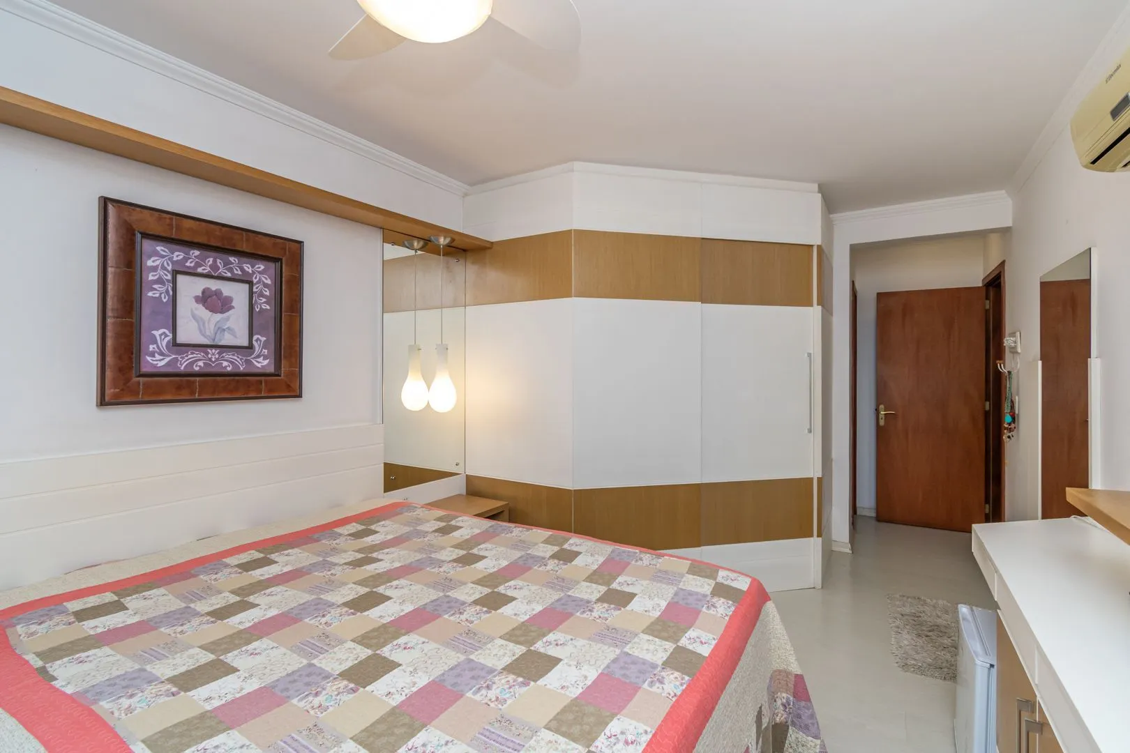 Imagem Apartamento no bairro Higienópolis de 3 dormitórios e 2 vagas