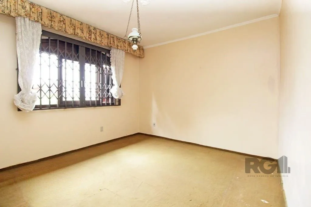 Imagem Excelente casa de 154m² com 3 dormitórios e 2 vagas.
